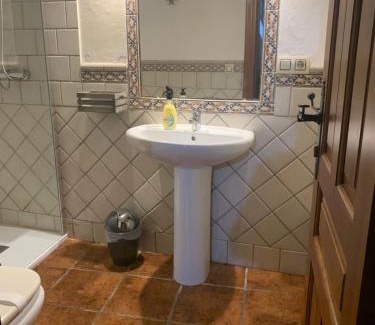 Iznatoraf House | Casa Olmos