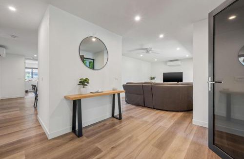 Bright House | Casa on Orana