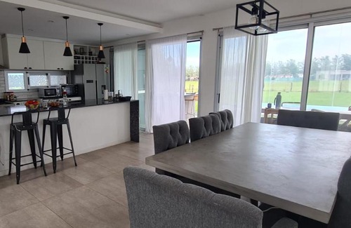 Angel Etcheverry House | Casa Pampa