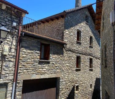 Fiscal House | CASA PEDRO BERGUA