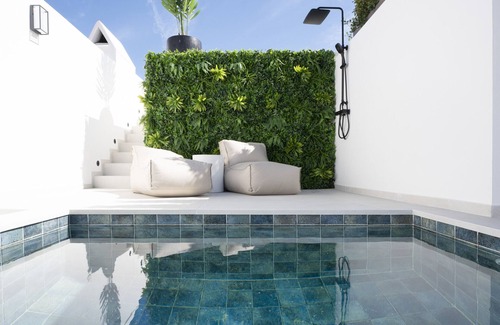 Golden Mile Ski Chalet | Casa Penati - Marbellamar