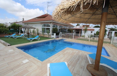 Riumar House | CASA PERLA,Ideal house for your holidays near the sea, free wifi, air conditioning option, private pool, pets allowed, dog’s beach