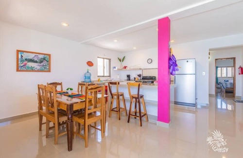 Colonia Meteorologico Apartment | Casa Perla Suite 2 : Caribbean Oceanfront 2 Bdrm w/rooftop dipping pool