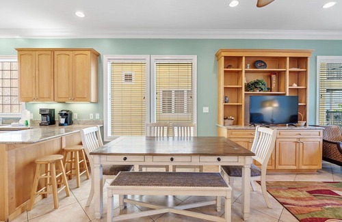 Gulf Shores House | Casa Playa, East. 6BR/side. Pool! Gulf Shores. Awesome place/value!