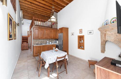 Malonas Apartment | Casa Porolithos