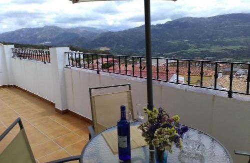 Cortes de la Frontera Apartment | Casa Quercus con piscina privada