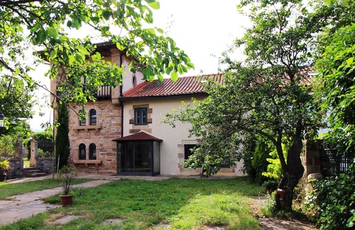 Hermandad de Campoo de Suso House | Casa Rural (full rental) Las Casonas de Don Pedro for 20 people