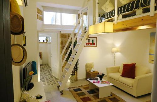 Ruggero Settimo Apartment | Casa Ricasoli 41