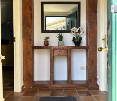 Teis House | Casa Robleda, Piscina privada cubierta y Jacuzzi