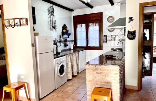 Montenegro de Cameros Cottage | Casa Rural La Costanilla for 4 people