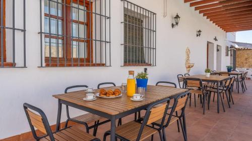 Fuente de Piedra House | Casa Rural Aire Fuente de Piedra by Ruralidays