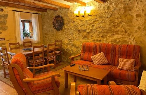 Culla House | CASA RURAL CARRER PLA Culla