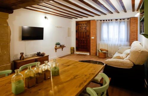 Huete House | Casa Rural Ciudad de Luna