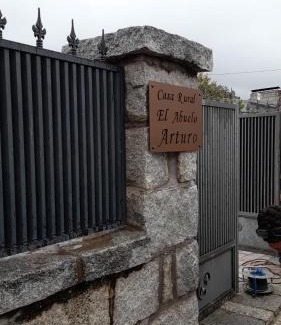 Becerril de la Sierra Ski Chalet | Casa rural El Abuelo Arturo