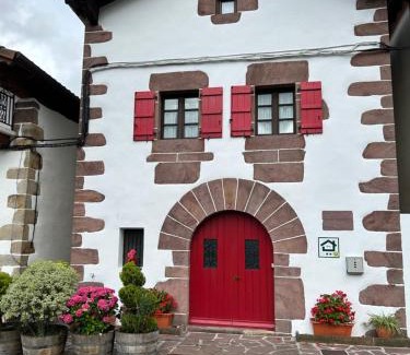Sumbilla House | Casa Rural Garzibaita