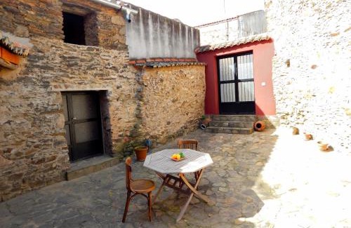 Zorita House | Casa Rural La Perra Gorda