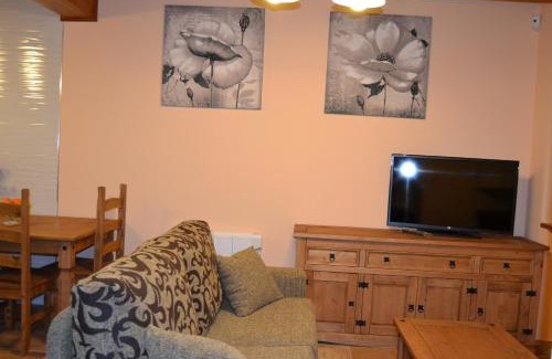 Bernuy-Salinero House | Casa rural La Senderilla