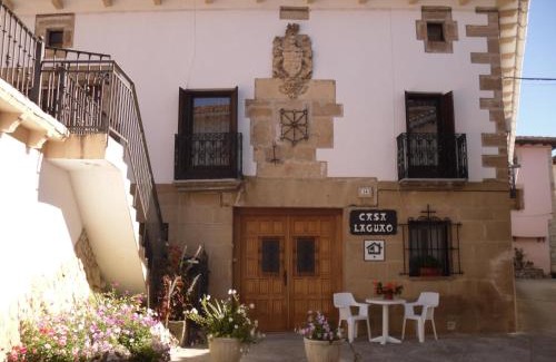 Abarzuza House | Casa Rural Laguao