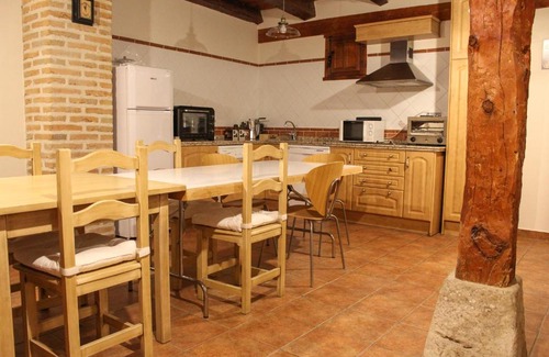 Valbuena de Duero House | CASA RURAL LAS BODEGAS