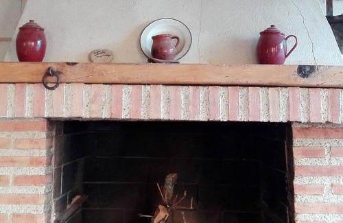 Rozalen del Monte House | Casa Rural Para 12 PAX con Bbq, Piscina, Sala DE Juegos Y Jardín