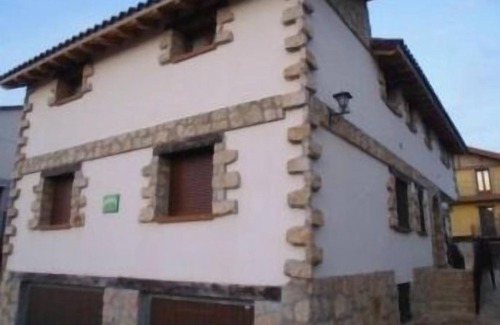 Orea Cottage | Casa Rural Pablo for 14 people