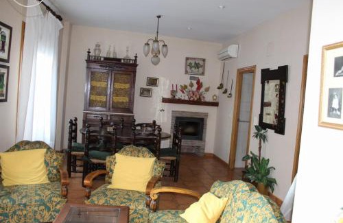 Elche De La Sierra House | Casa Rural Puerta de la Iglesia