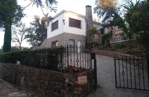 Navahermosa Ski Chalet | Casa Rural Río Cedena