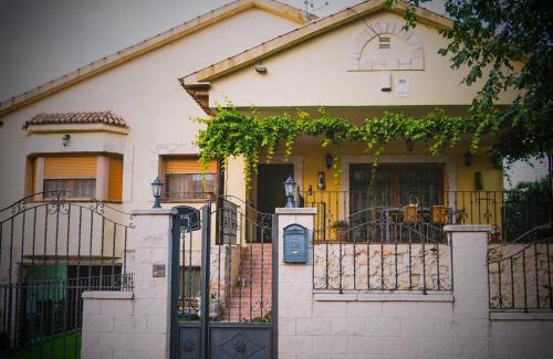 Albares House | Casa Rural Rincones de Albares