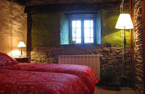 Pradena de Atienza House | Casa Rural Sobre Fábulas