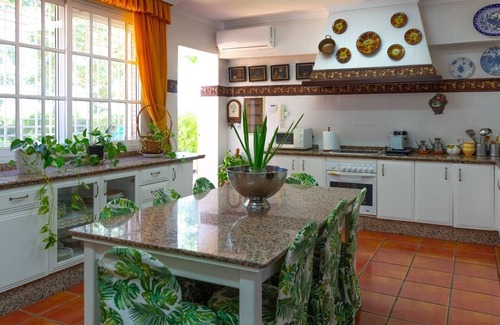 Cantillana Villa | Casa San Ignacio Cantillana by Ruralidays