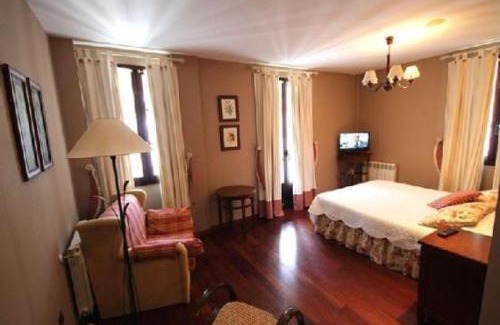 Navia de Suarna Hotel | Casa Suarna