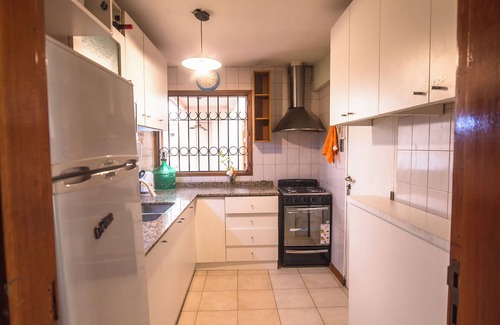 Guaymallen House | Casa Syrah: Lodging with parking, games room and swimming pool.