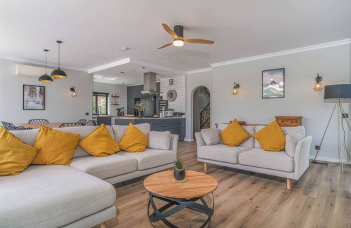 Albardeira Villa | Casa Talay 4 Bedroom Pool Villa