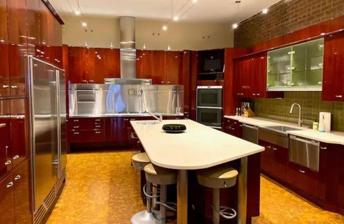 Downtown Apartment | Casa Urbana's - The Ohio Bedroom