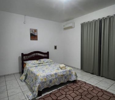 Davidopolis House | casa verde hospedaria