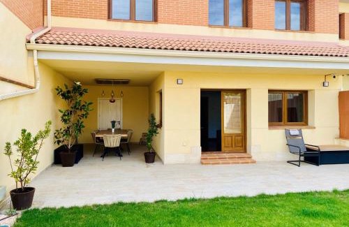 Bernuy de Porreros House | Casa VillaFlamenca