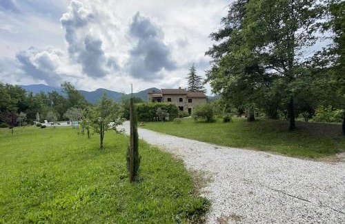 Fosdinovo Villa | Casale del Pozzo-Villa with pool - Fosdinovo in the borgo of Pulica