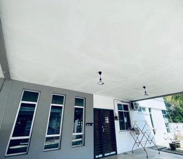 Cherating Ski Chalet | Casaria Homestay Cherating