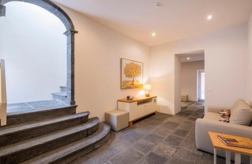 Ponta Delgada House | Casas Amarelas Azores