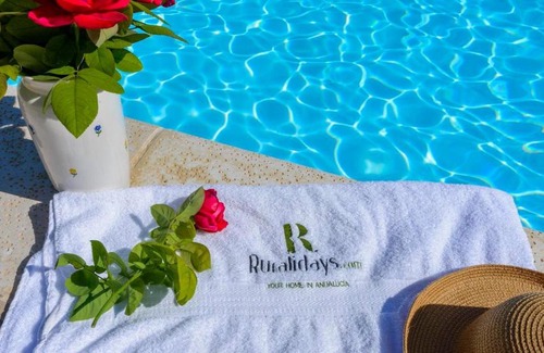 Cuevas Bajas House | Casas Las Canteras Cuevas Bajas by Ruralidays