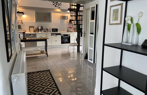 Roesrath House | CasaVerde at Cologne Trade Fair & Airport