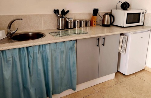 Huercal-Overa Apartment | Casita-5guests-pool-patio-bbq-parking-fireplace