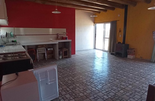 Bajo Lunlunta Apartment | Casita on the Wine Trails (Pet Friendly)