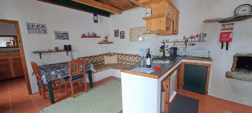 Lajes das Flores Apartment | Casita - your home in Flores