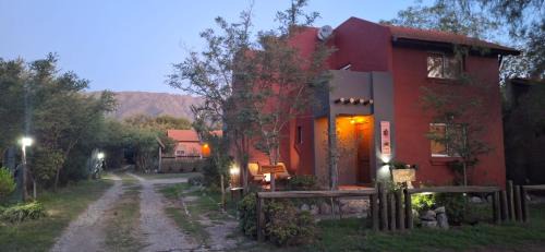 Carpinteria Cabin | Casitas Volver a Nacer