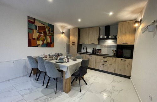 Sucici Villa | CASSA SOTTO LA GROTTA