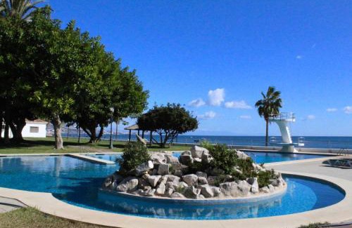 Fuengirola Villa | Castle Beach House Luxury Beachfront Villa