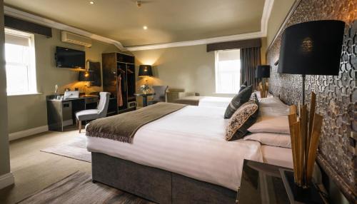 Macroom Hotel | Castle Hotel Macroom