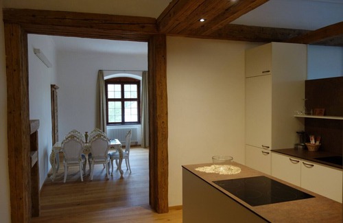 Aurolzmunster Apartment | Castle Near Spas and Golf I Breakfast Included