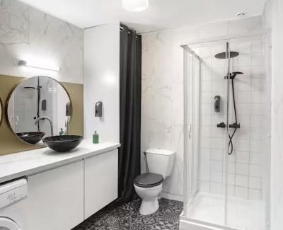 Carrouges Apartment | Castle View Bright Duplex